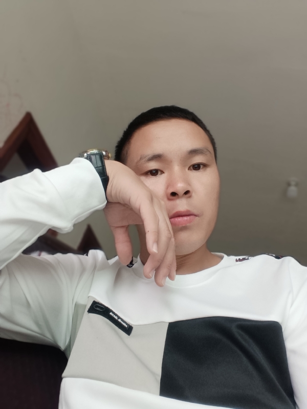 冷漠的第一张照片--泰宁征婚网