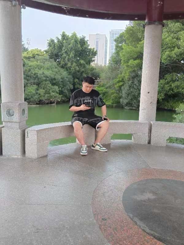 不善挽留的第一张照片--泰宁征婚网